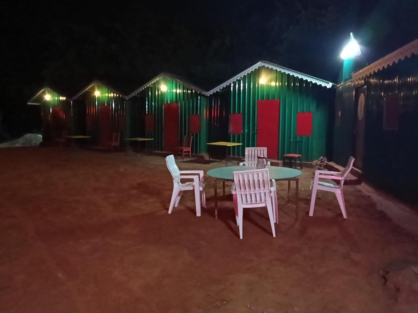 Junglee Nest Holiday Home & Huts Mahābaleshwar Zewnętrze zdjęcie